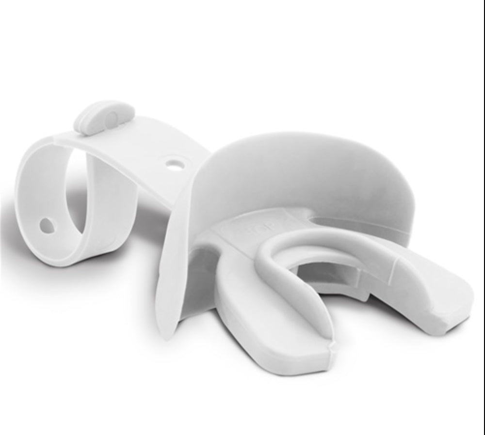 DOUBLE MOUTHGUARD WITH LIP PROTECTION